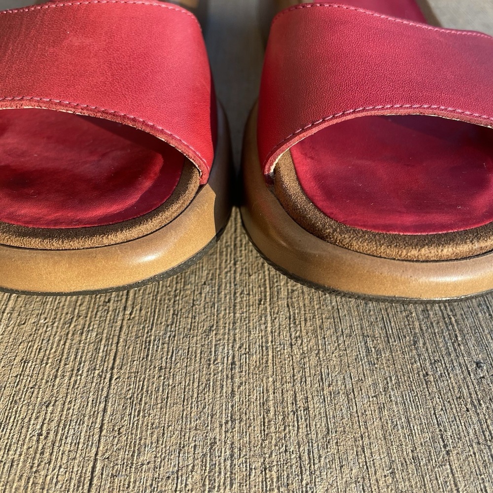 Dansko Red Leather Ankle Strap Platform Sandal  EU 38 US 7.5-8 Comfort Shoes - Picture 2 of 7